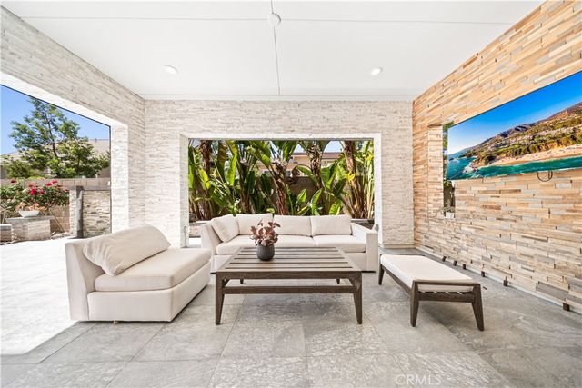 114 Interstellar, Irvine, CA 92618