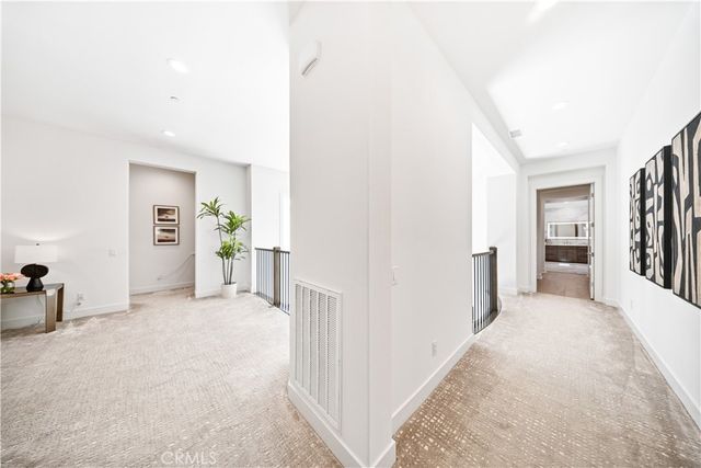 114 Interstellar, Irvine, CA 92618