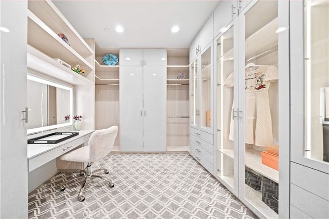 114 Interstellar, Irvine, CA 92618