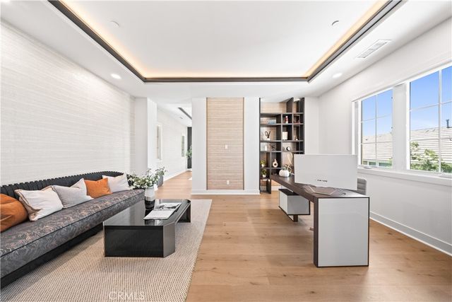 114 Interstellar, Irvine, CA 92618