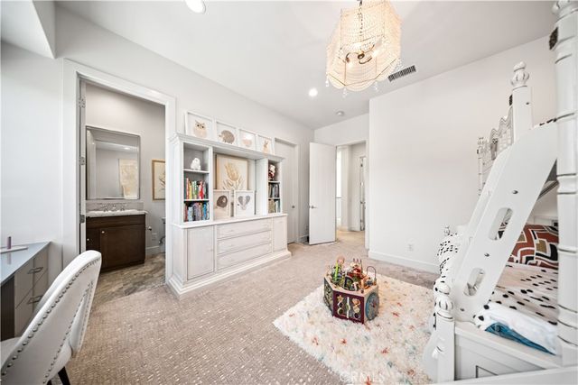114 Interstellar, Irvine, CA 92618