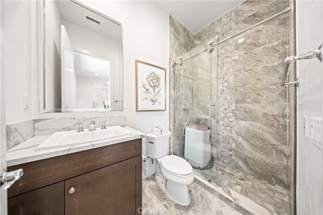 114 Interstellar, Irvine, CA 92618