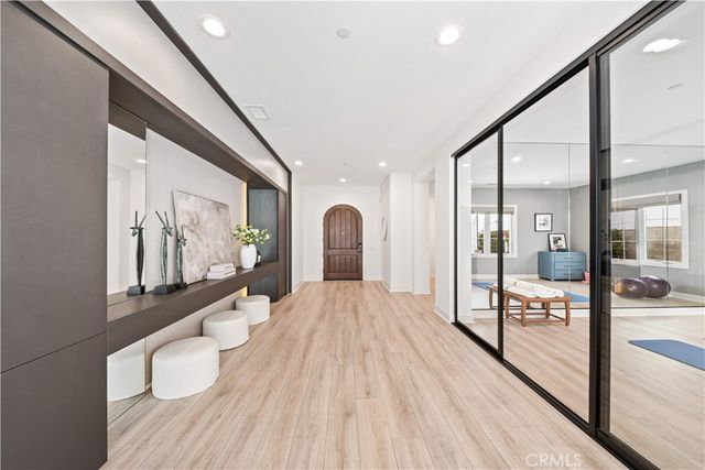 114 Interstellar, Irvine, CA 92618
