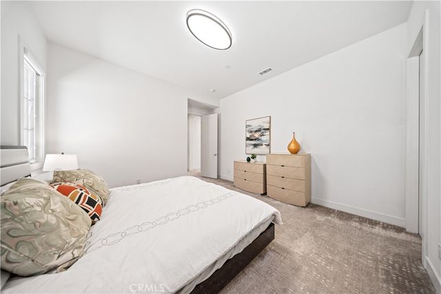 114 Interstellar, Irvine, CA 92618