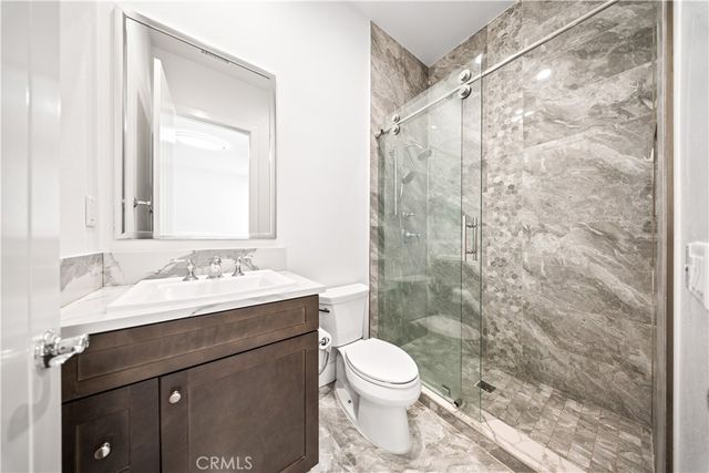 114 Interstellar, Irvine, CA 92618