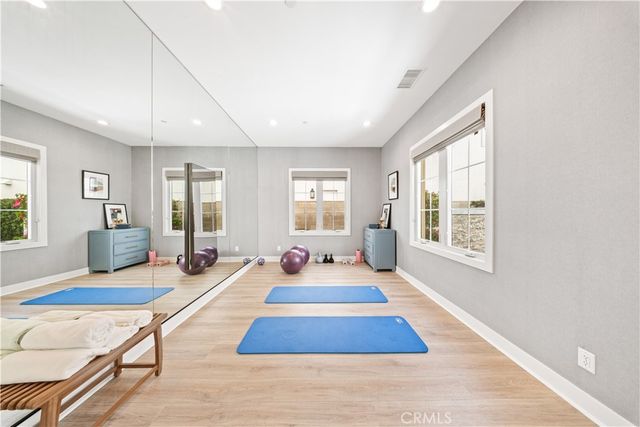 114 Interstellar, Irvine, CA 92618