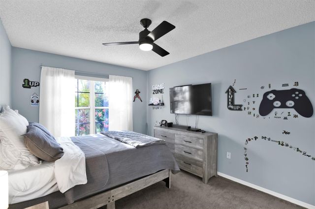 5285 NW 117th Avenue, Coral Springs, FL 33076