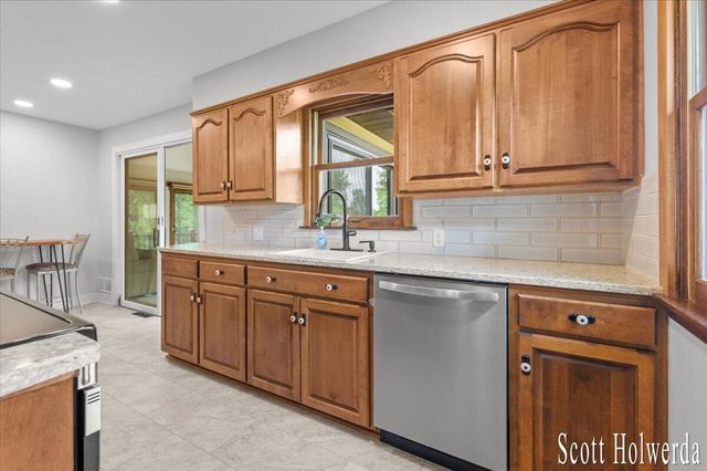 1455 100th Street Sw, Byron Twp, MI 49315