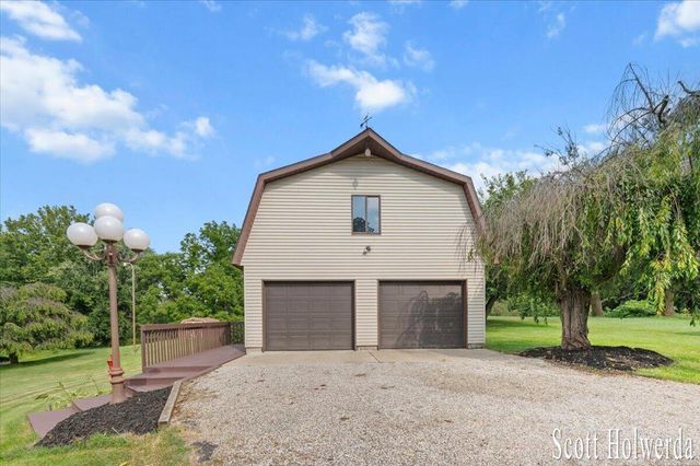 1455 100th Street Sw, Byron Twp, MI 49315