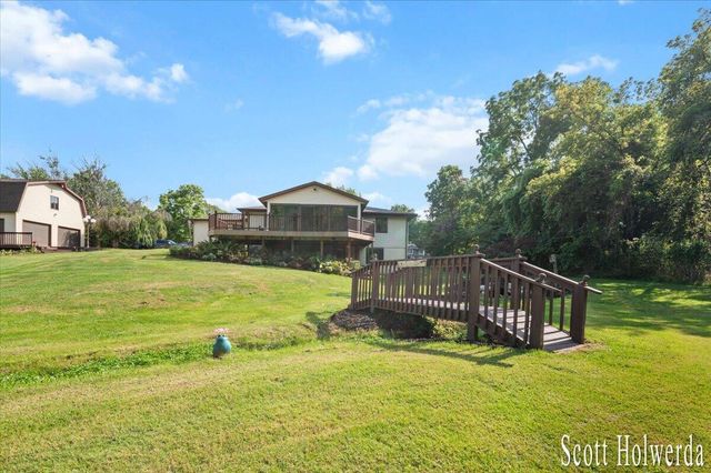1455 100th Street Sw, Byron Twp, MI 49315