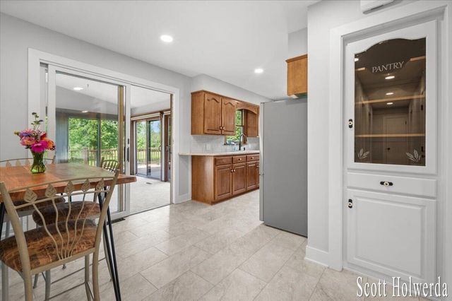 1455 100th Street Sw, Byron Twp, MI 49315
