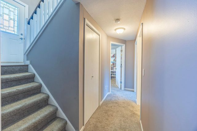 10225 99th Avenue N, Maple Grove, MN 55369