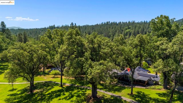 19400 Reid Circle, Groveland, CA 95321