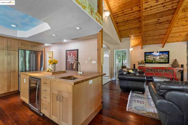 19400 Reid Circle, Groveland, CA 95321