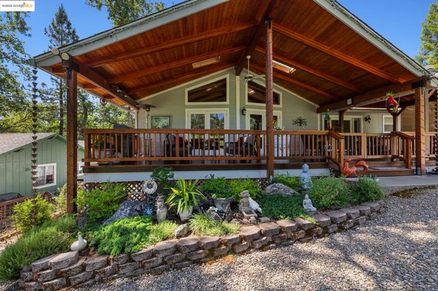 19400 Reid Circle, Groveland, CA 95321