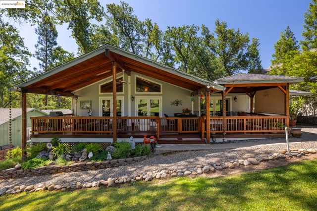 19400 Reid Circle, Groveland, CA 95321