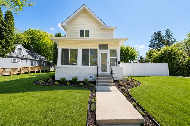 1414 Xerxes Avenue N, Minneapolis, MN 55411