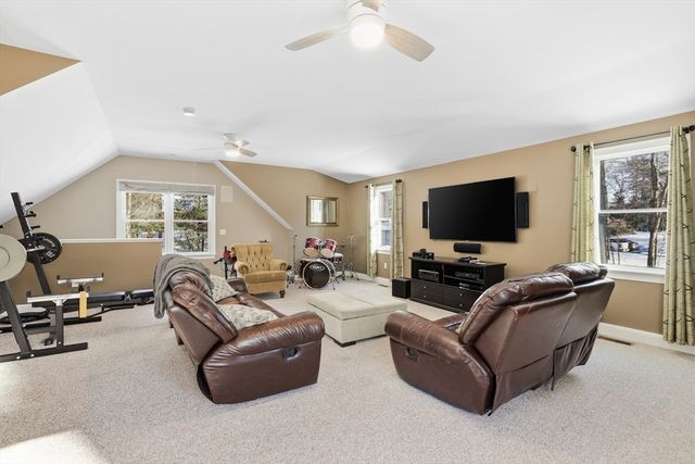 15 Gilson Road, Groton, MA 01450