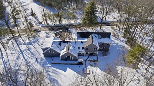 15 Gilson Road, Groton, MA 01450
