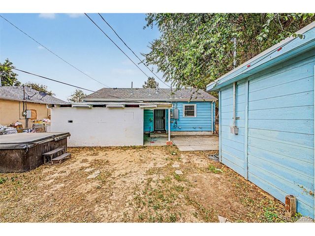 1343 Havana St, Aurora, CO 80010