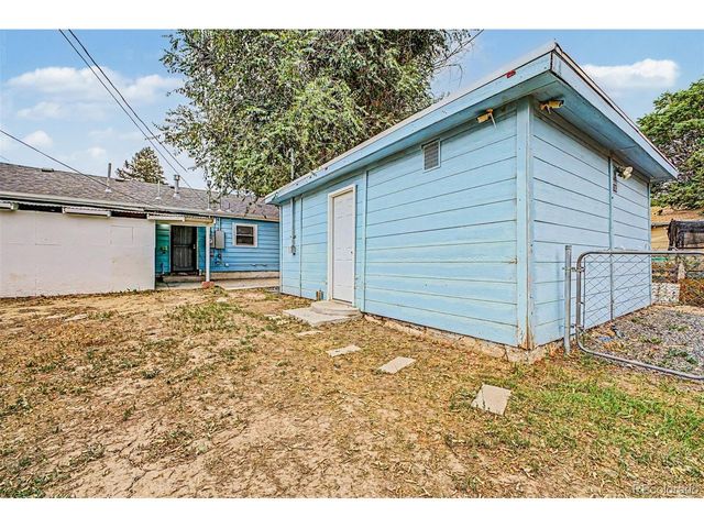 1343 Havana St, Aurora, CO 80010