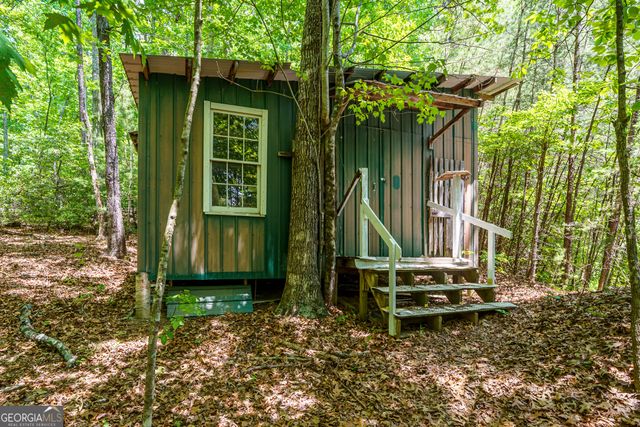 9121 Roy Road, Ellijay, GA 30536