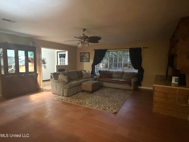 109 W Chipwood Drive, Gulfport, MS 39503