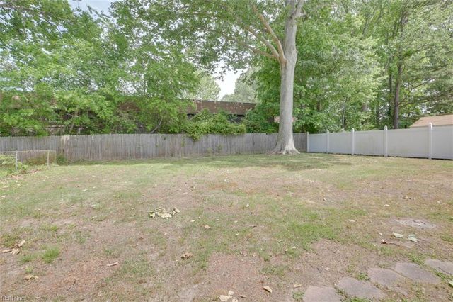 112 Tillerson DR, Newport News, VA 23602