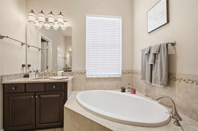 3220 AZURE SKY WAY, Wesley Chapel, FL 33544