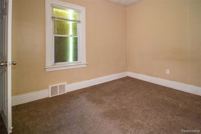 22118 Ulster Street, Detroit, MI 48219