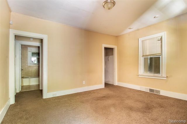22118 Ulster Street, Detroit, MI 48219