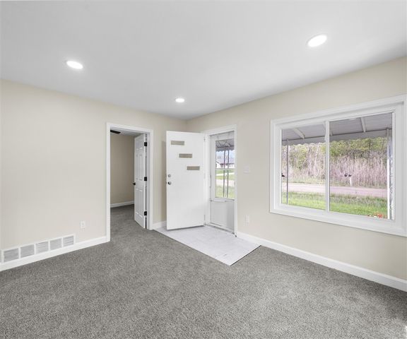 24108 Martinsville Road, Belleville, MI 48111