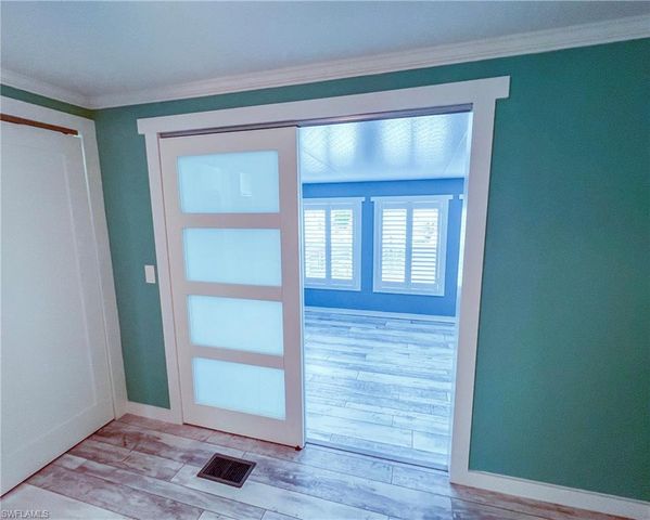 11291 Bougainvillea LN, Fort Myers Beach, FL 33931