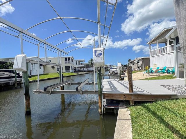 11291 Bougainvillea LN, Fort Myers Beach, FL 33931