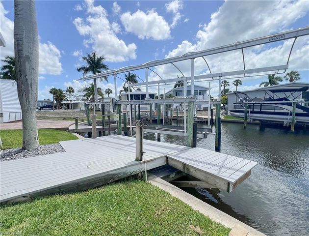 11291 Bougainvillea LN, Fort Myers Beach, FL 33931