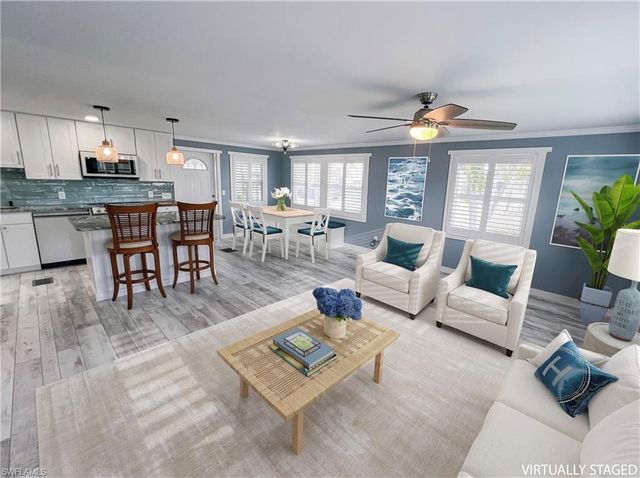 11291 Bougainvillea LN, Fort Myers Beach, FL 33931