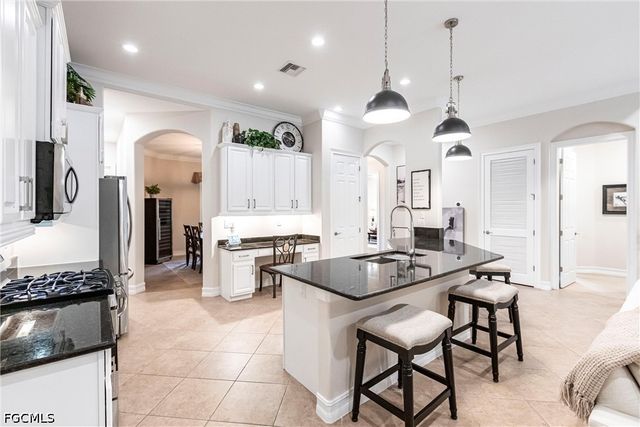 3971 Otter Bend CIR, Fort Myers, FL 33905