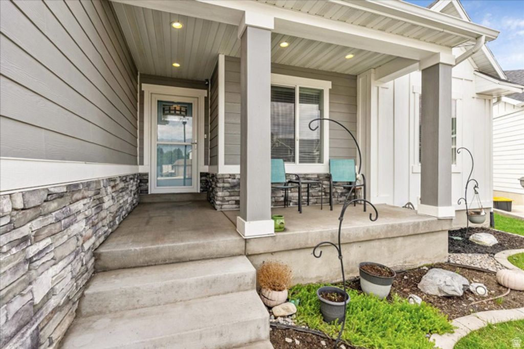 357 N WALNUT CT, American Fork, UT 84003 — photo 4