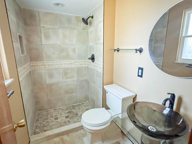 13305 Pickerington Road, Pickerington, OH 43147