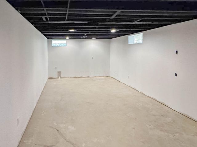 13305 Pickerington Road, Pickerington, OH 43147