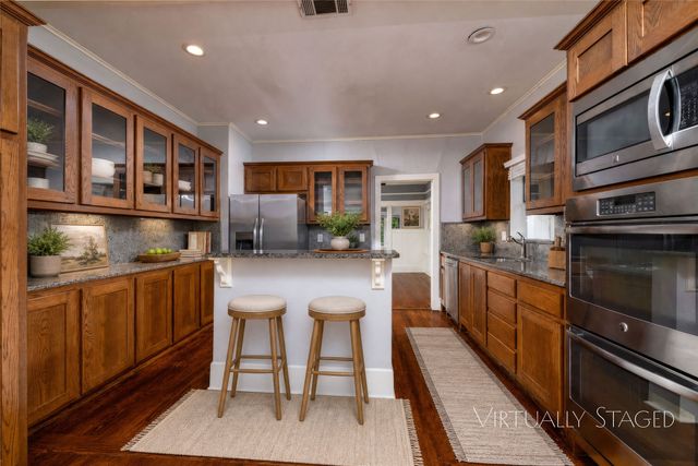 2107 College Avenue, Fort Worth, TX 76110