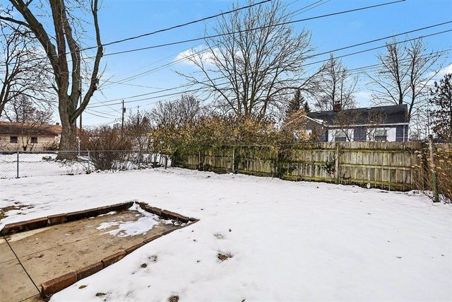 270 Helmar Court, Benton Harbor, MI 49022