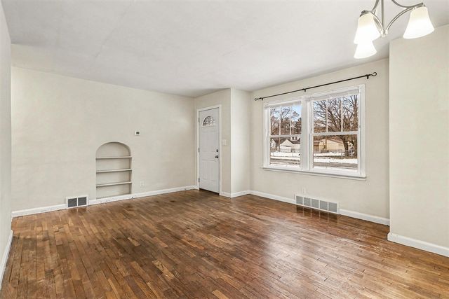 270 Helmar Court, Benton Harbor, MI 49022