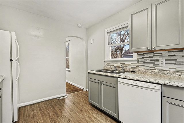 270 Helmar Court, Benton Harbor, MI 49022