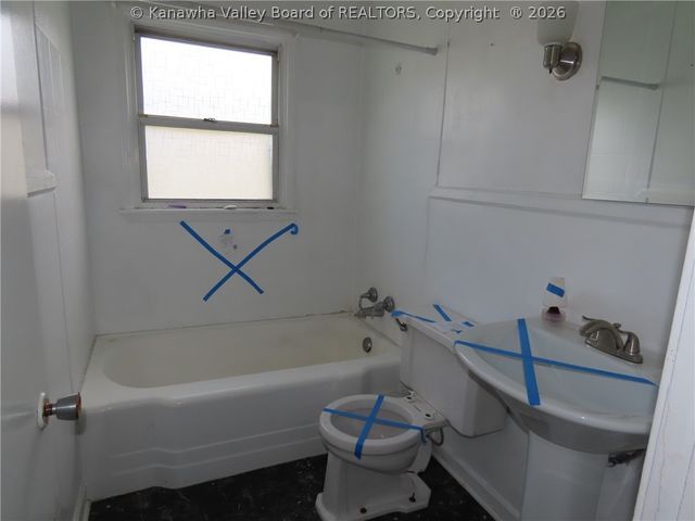 9104 Maryland Avenue, Marmet, WV 25315