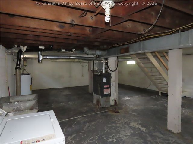 9104 Maryland Avenue, Marmet, WV 25315