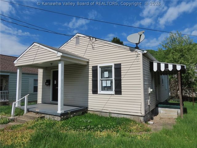 9104 Maryland Avenue, Marmet, WV 25315