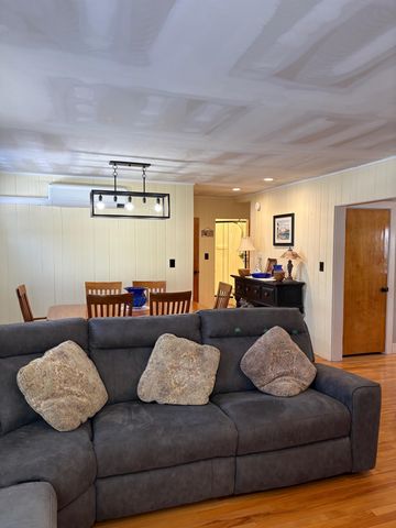 391 Water Street, Keene, NH 03431