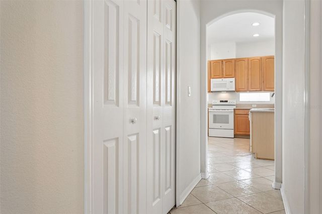 5246 BRADDOCK DRIVE, Zephyrhills, FL 33541