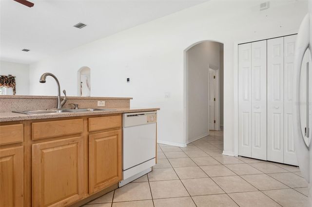 5246 BRADDOCK DRIVE, Zephyrhills, FL 33541